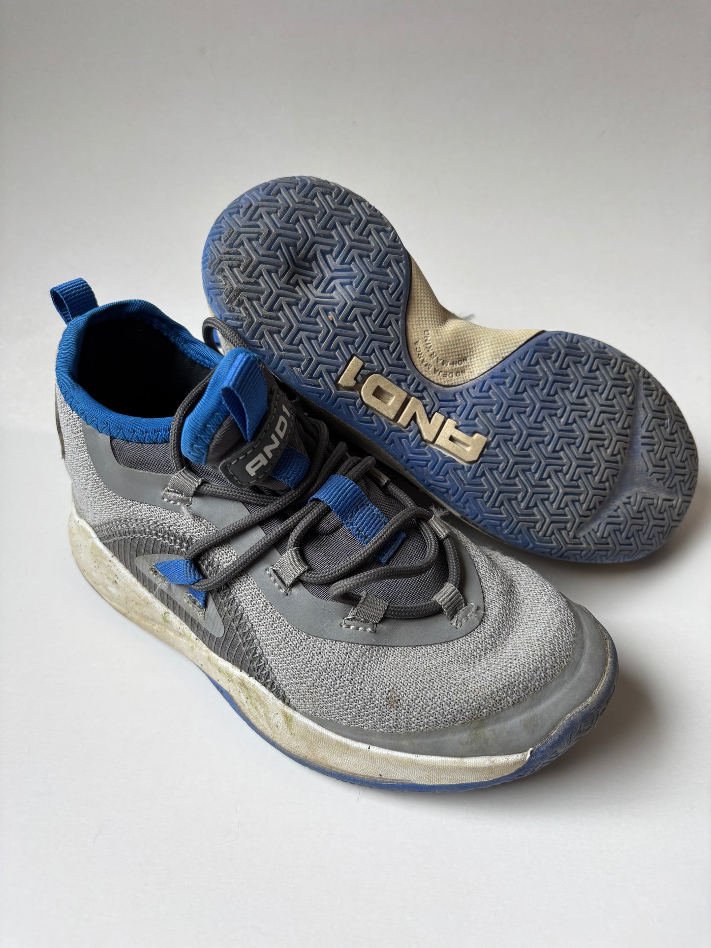Grey & Blue Runners