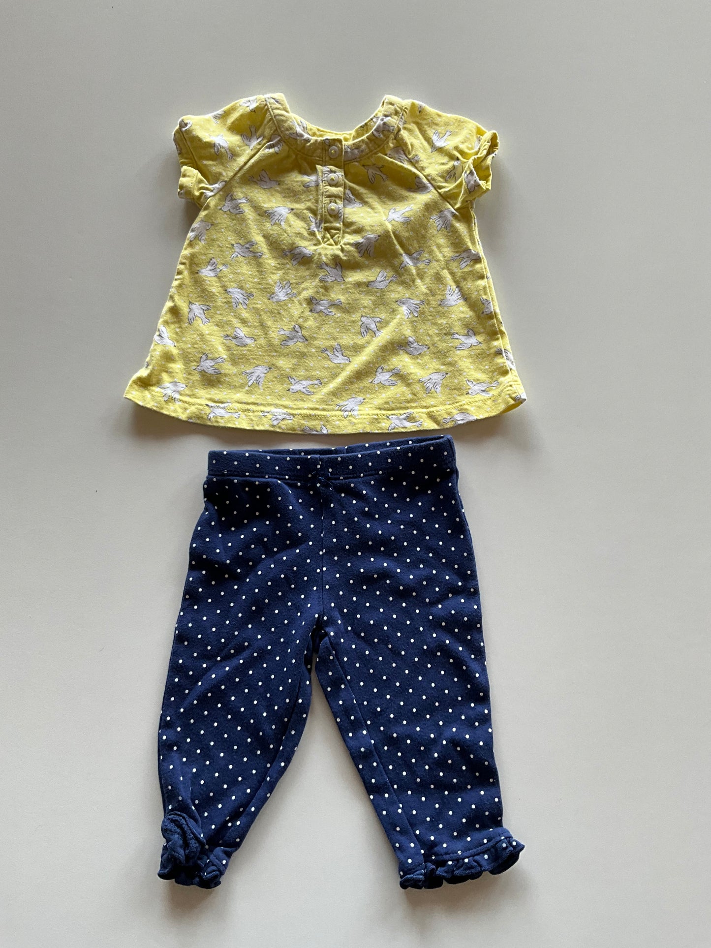 2pc Yellow Dove Set