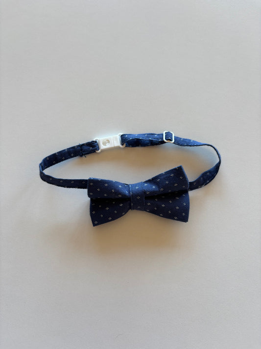 Adjustable Bow Tie