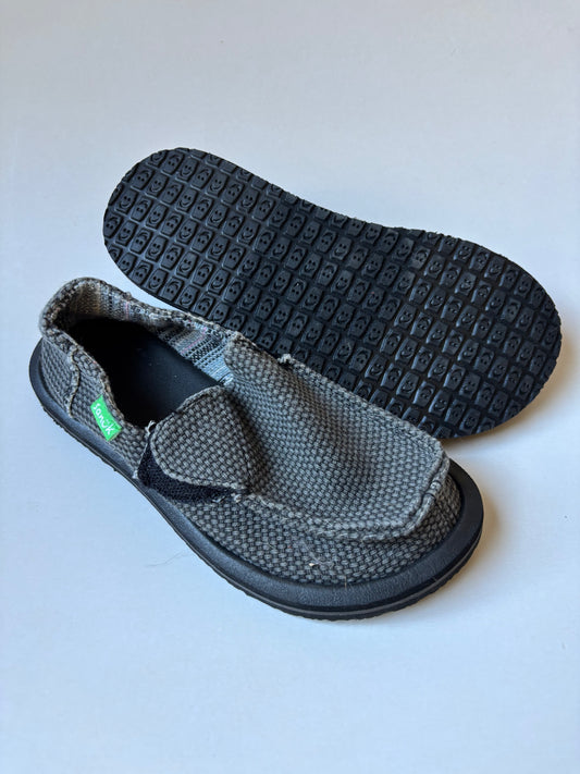 NWOT Grey Sanuk Shoes