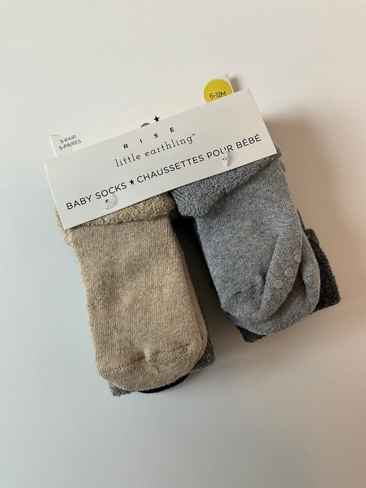 BNWT Cozy Grippy Socks
