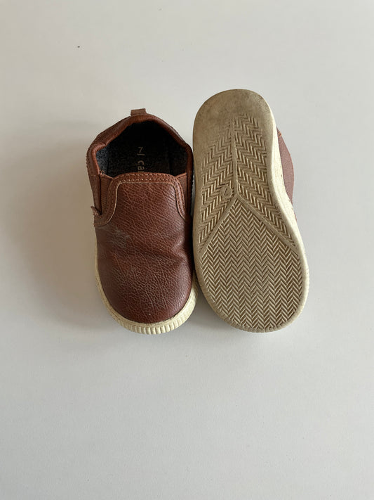 Brown Shoes - size 7