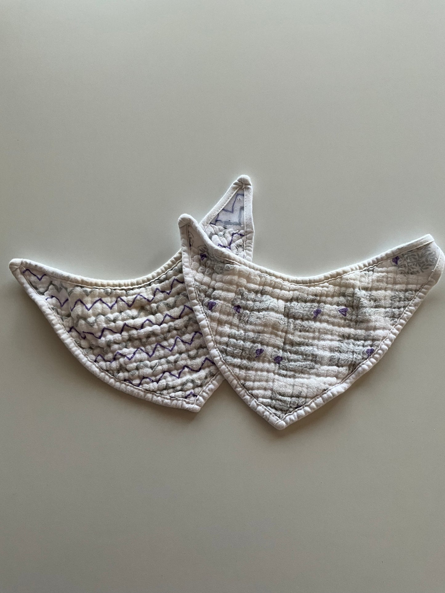 2 Muslin Bibs