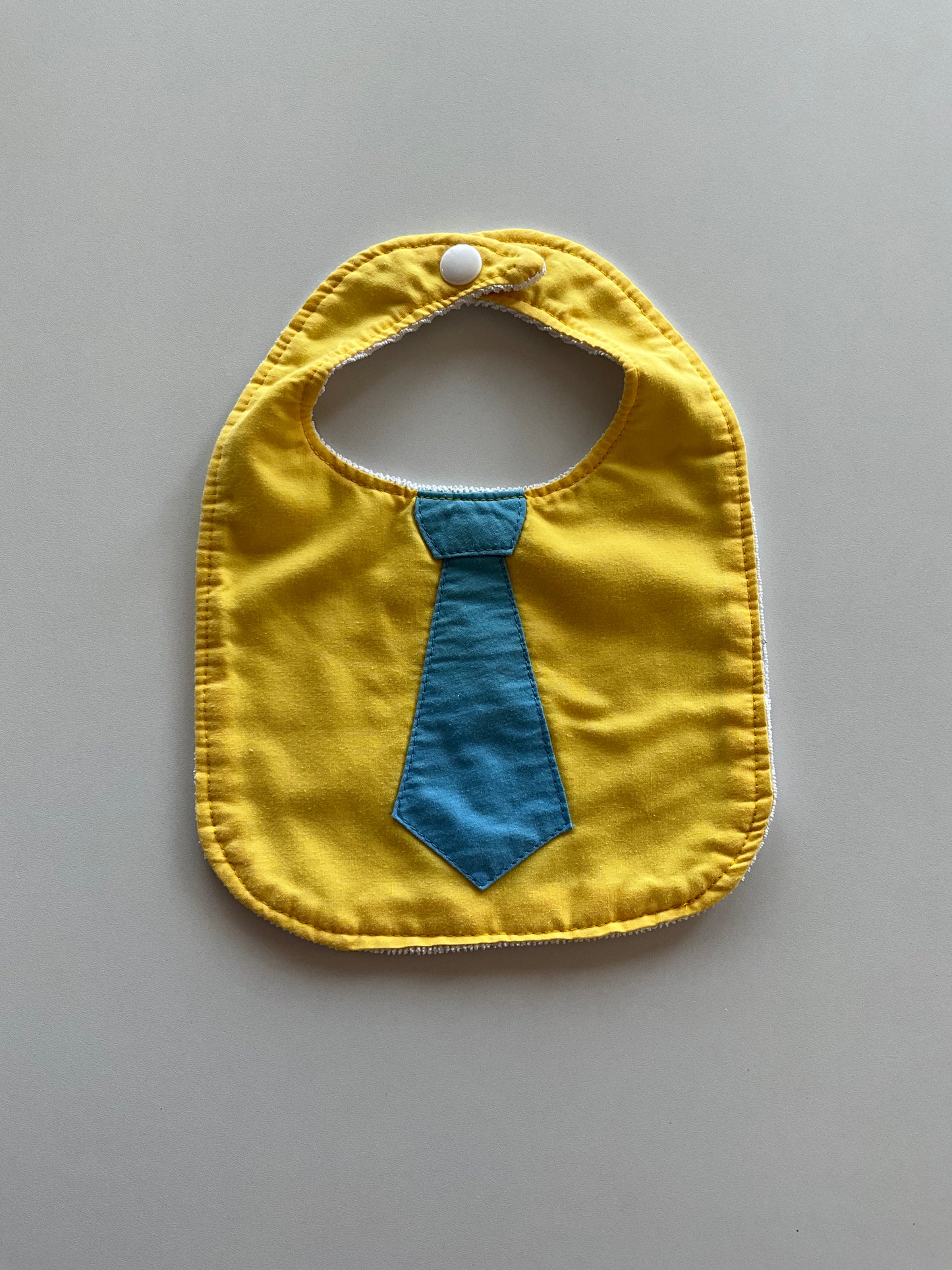 Tie Bib